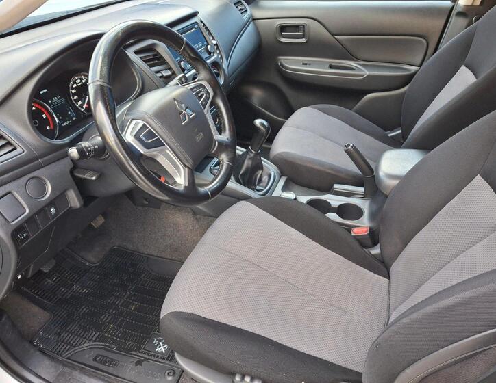 Mitsubishi L200 14