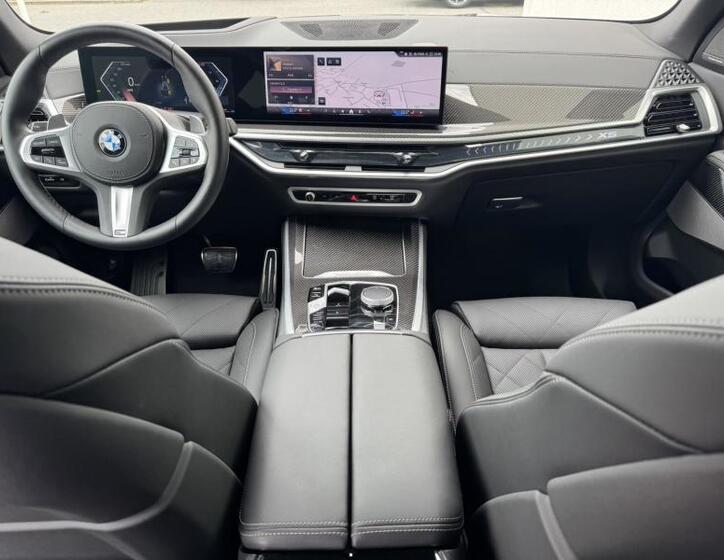 BMW X5 8