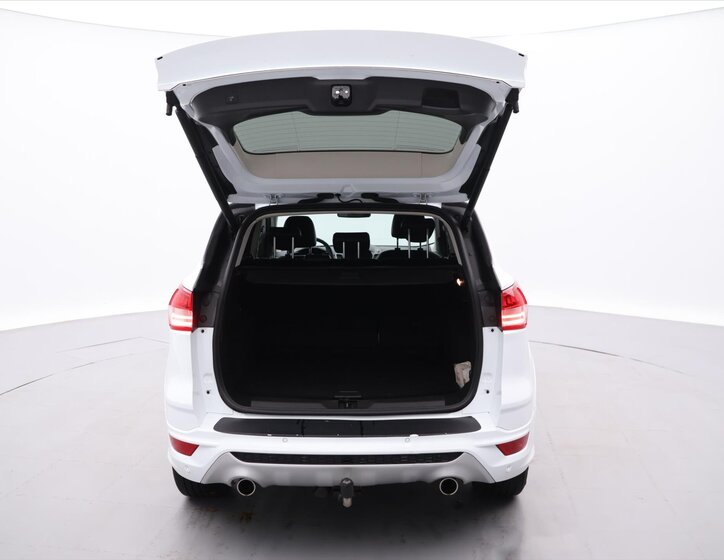 Ford Kuga SUV / Terénní 2,0 l 132 kw