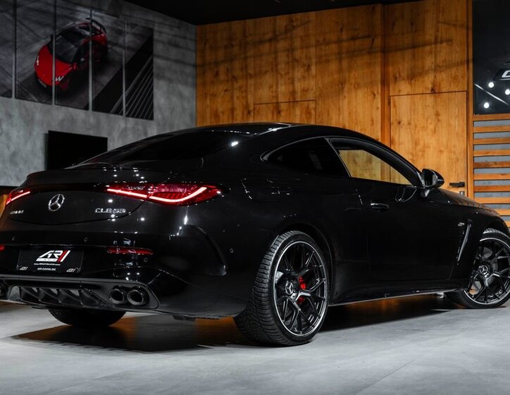 Mercedes-Benz Ostatní Kupé 0,0 330 kw