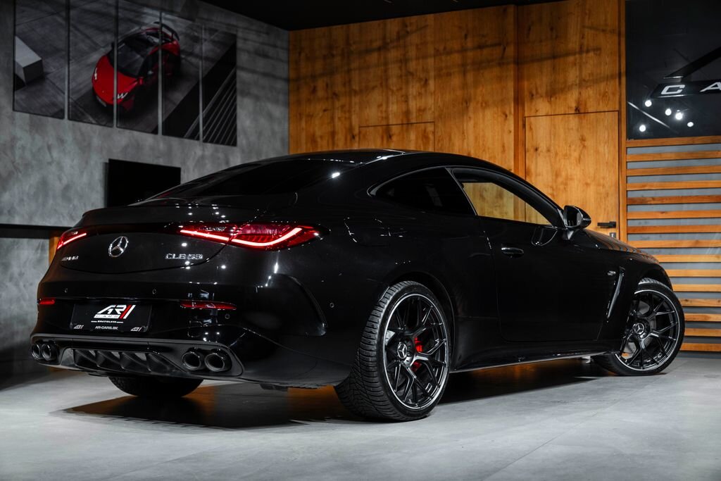 Mercedes-Benz Ostatní Kupé 0,0 330 kw