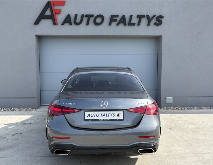 Mercedes-Benz Třídy C Sedan / Limuzína 2,0 l 147 kw