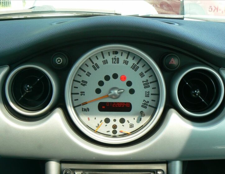 Mini Cooper Hatchback 1,6 l 85 kw