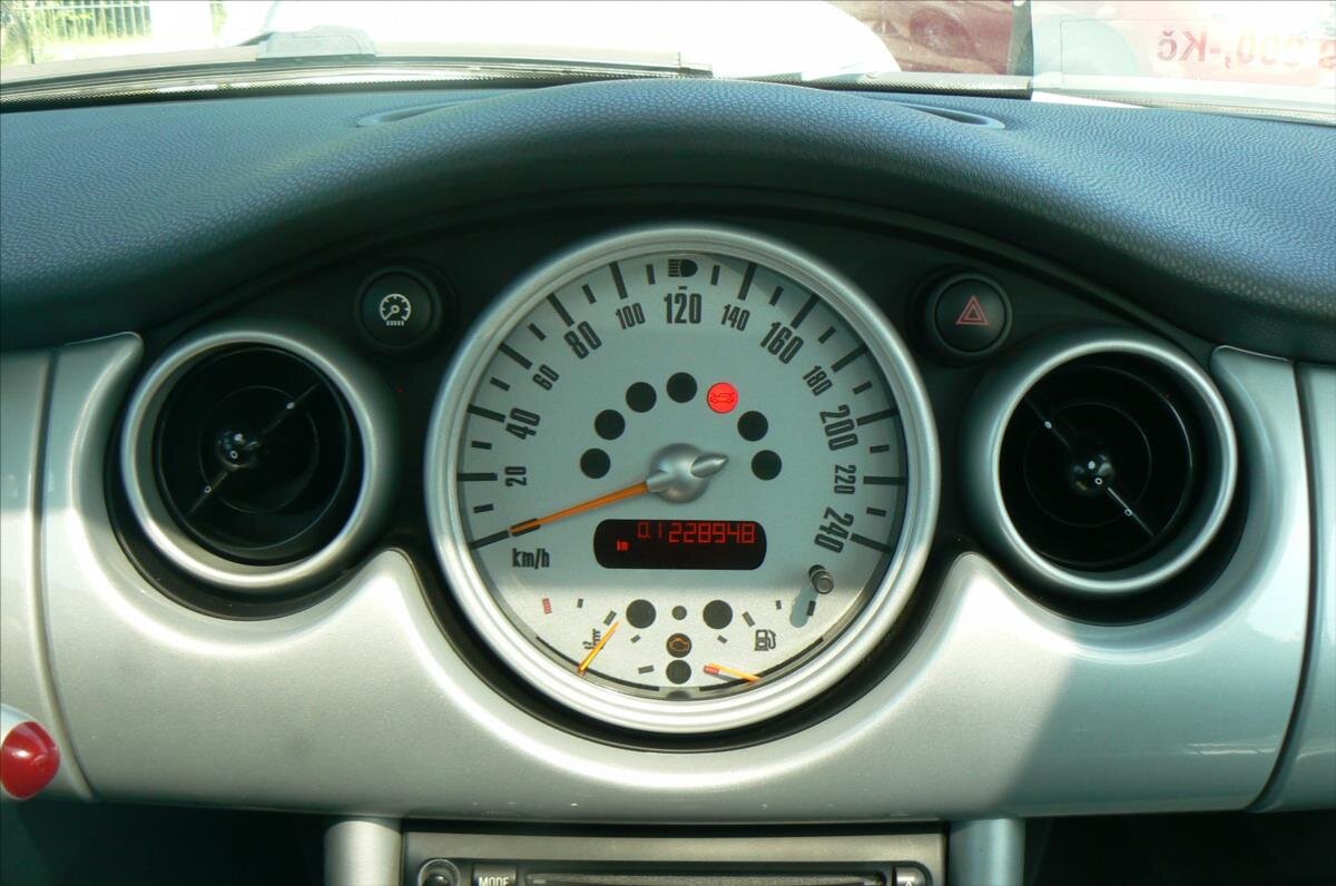 Mini Cooper Hatchback 1,6 l 85 kw