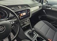 Volkswagen Touran 13