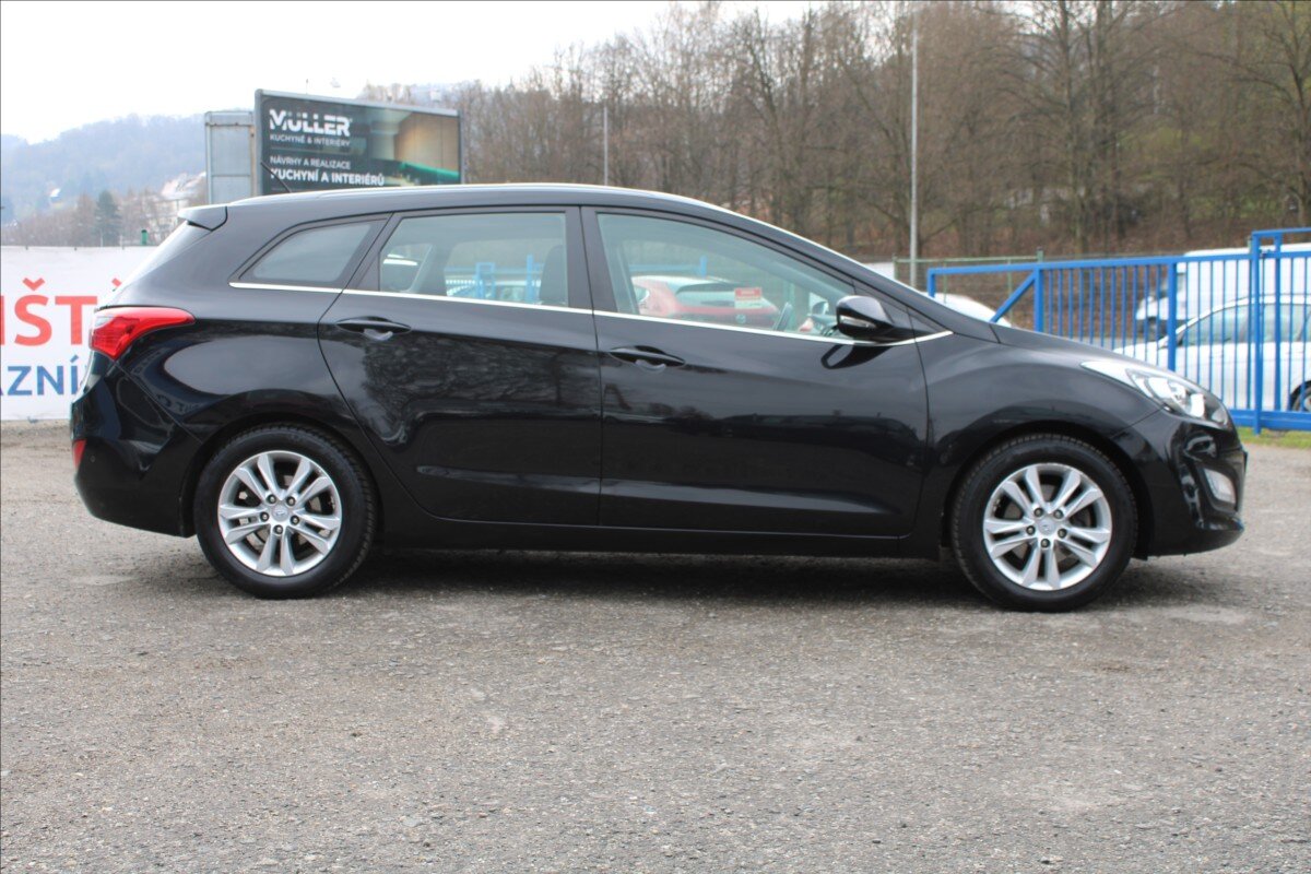 Hyundai i30 Kombi 1,6 l 88 kw