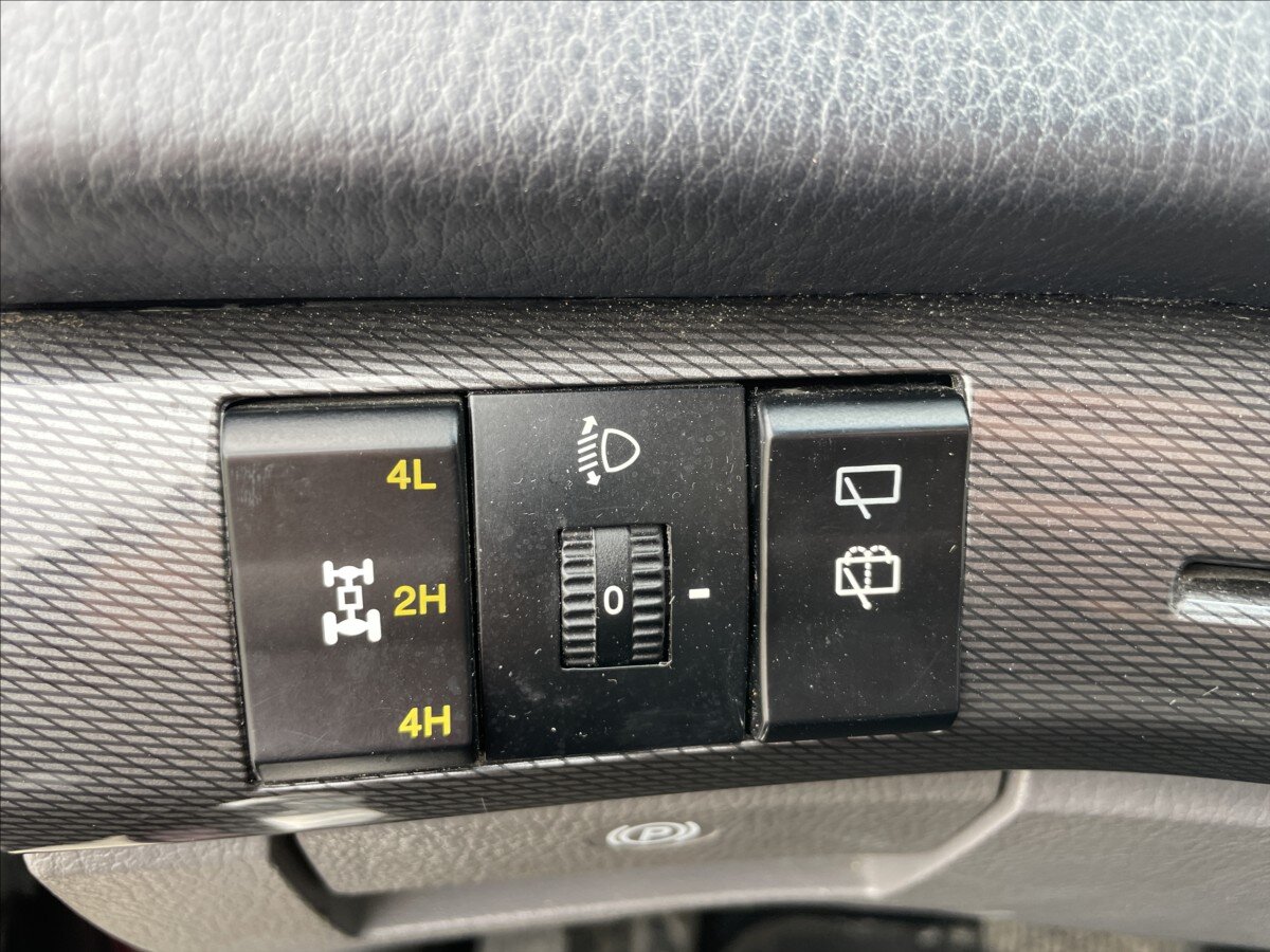 SsangYong Rodius SUV / Terénní 2,0 l 114 kw