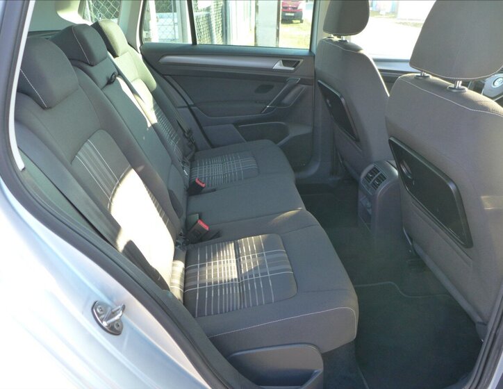 Volkswagen Golf Sportsvan Kombi 1,2 l 63 kw