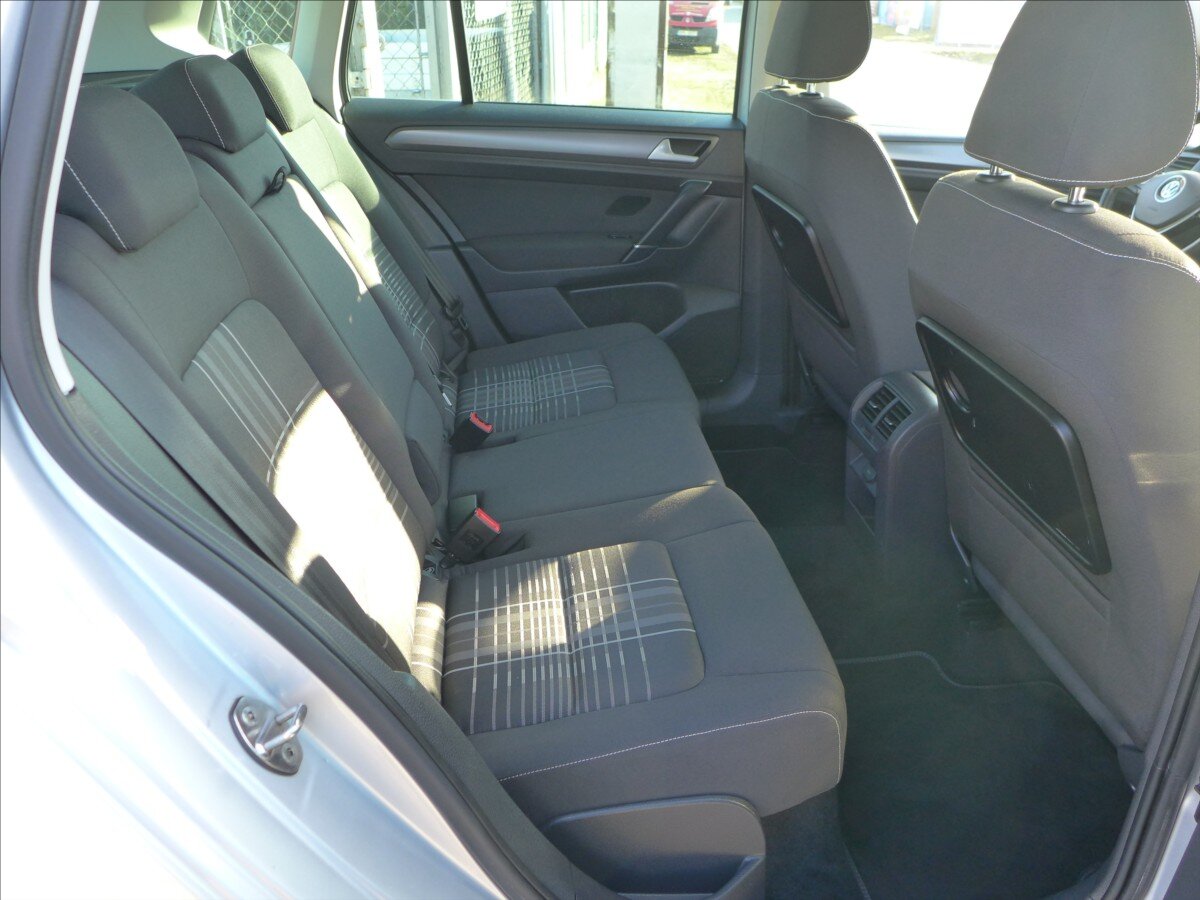 Volkswagen Golf Sportsvan Kombi 1,2 l 63 kw