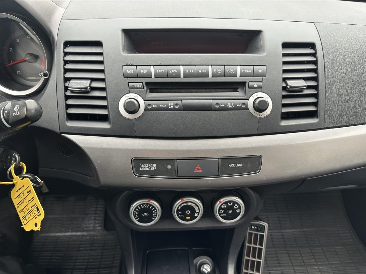 Mitsubishi Lancer Sedan 1,8 l 105 kw