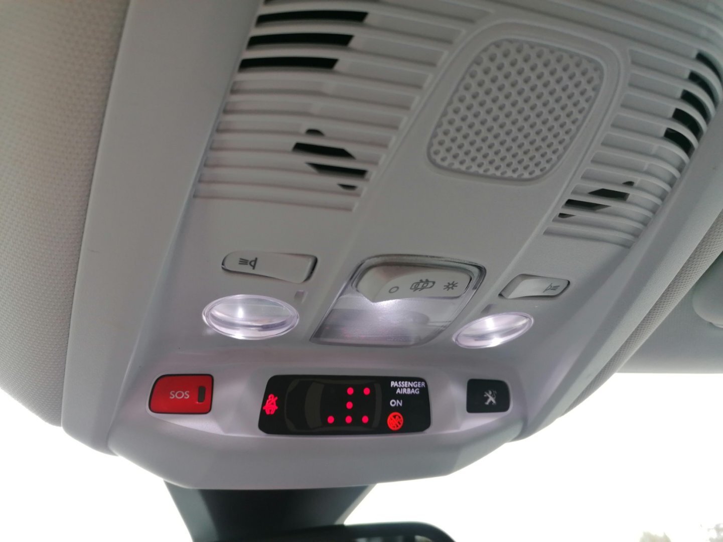 Peugeot 5008 SUV / Terénní 1,5 l 96 kw