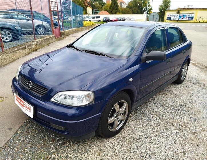 Opel Astra 1