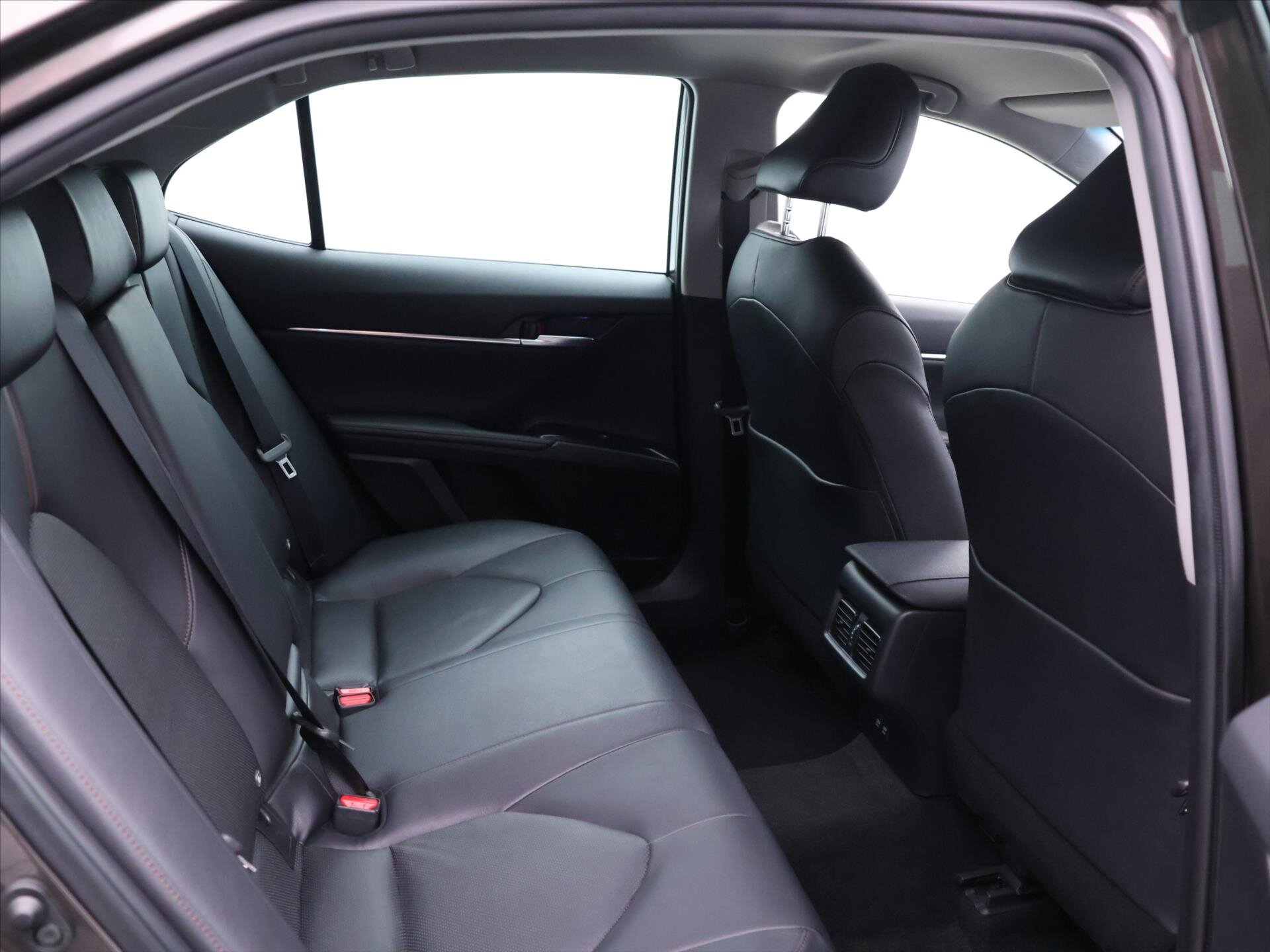 Toyota Camry Sedan 2,5 l 131 kw