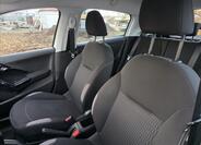 Peugeot 208 10