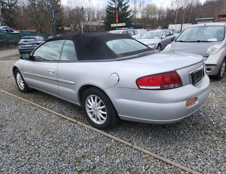 Chrysler Sebring Kabriolet 2,7 l 149 kw