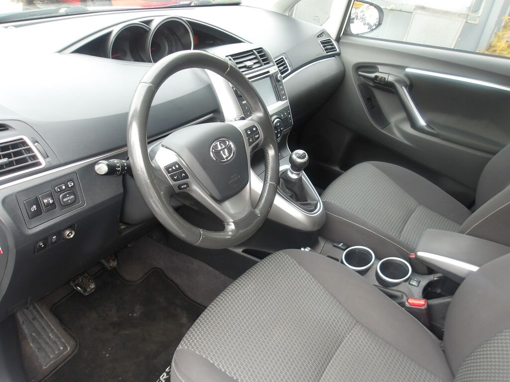 Toyota Verso MPV 1,6 l 82 kw