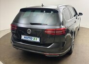 Volkswagen Passat Kombi 2,0 l 110 kw