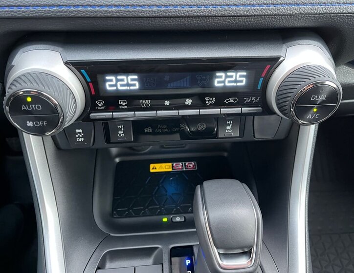 Toyota RAV4 SUV 2,5 l 131 kw