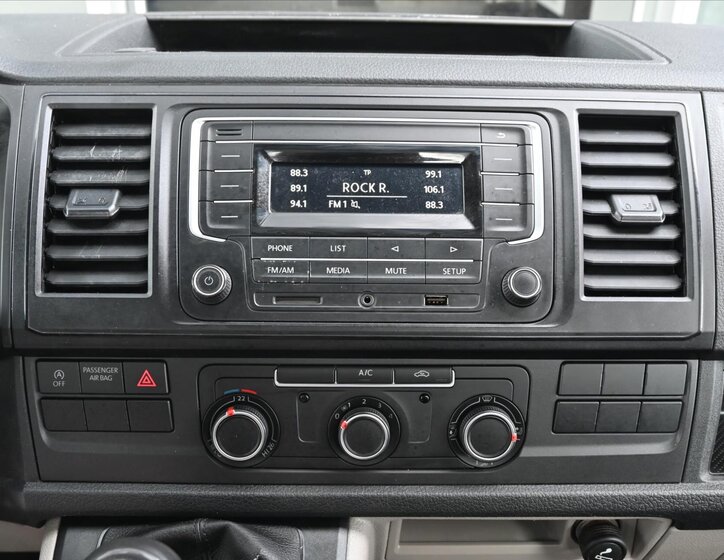 Volkswagen Transporter Valník 2,0 l 110 kw