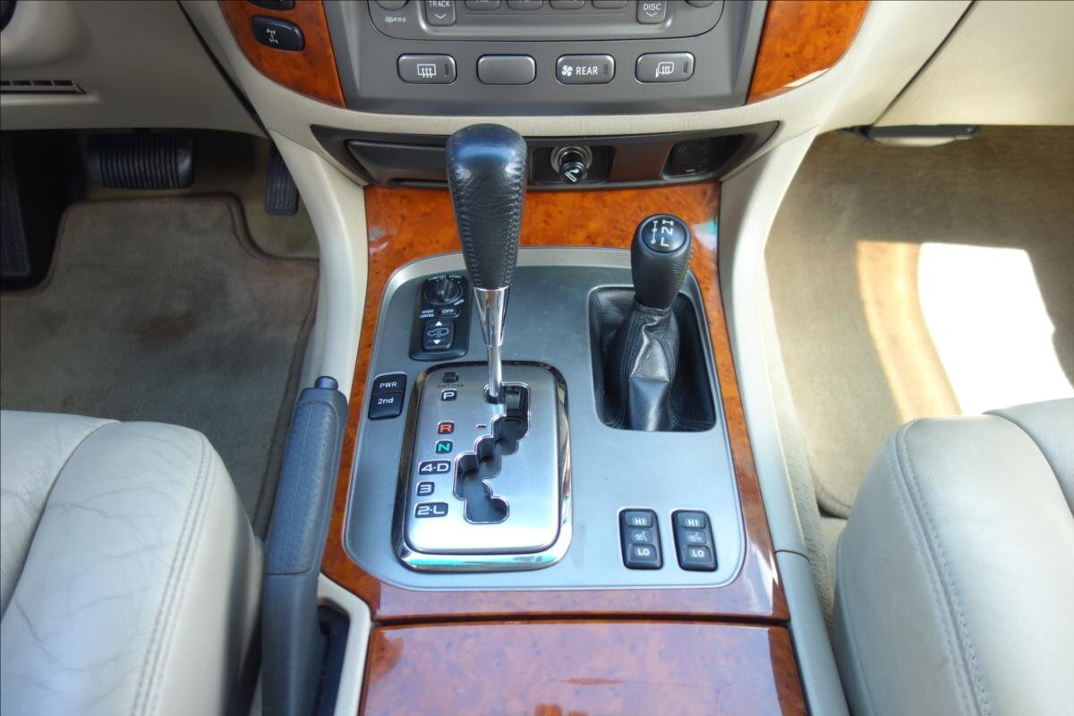 Toyota Land Cruiser SUV 4,7 l 175 kw