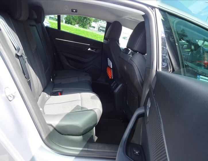Peugeot 508 23