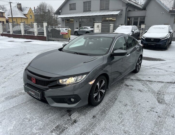 Honda Civic Sedan / Limuzína 1,5 l 134 kw