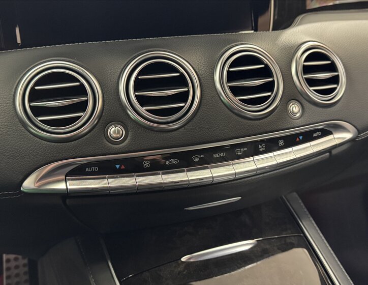 Mercedes-Benz Třídy S Kupé 4,7 l 335 kw