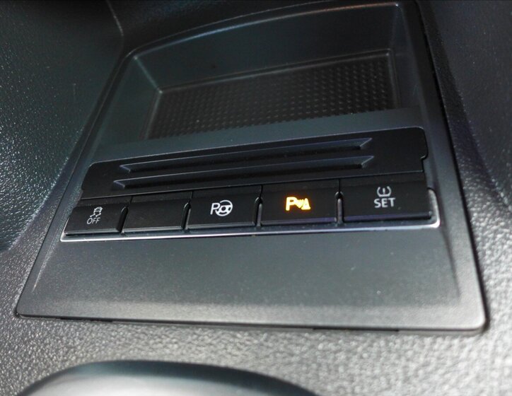 Volkswagen Touran Kombi 1,6 l 77 kw