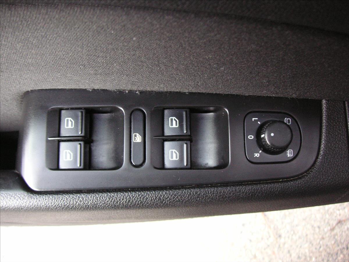 Škoda Superb Kombi 2,0 l 103 kw