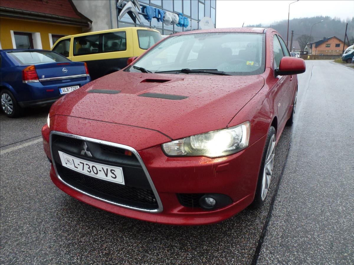 Mitsubishi Lancer Hatchback 2,0 l 217 kw