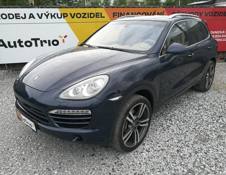 Porsche Cayenne 1