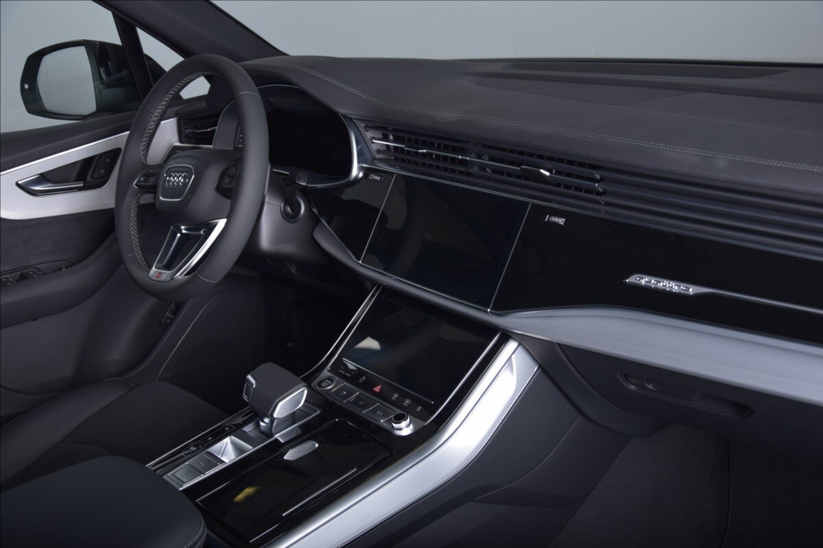 Audi Q7 SUV / Terénní 3,0 l 210 kw