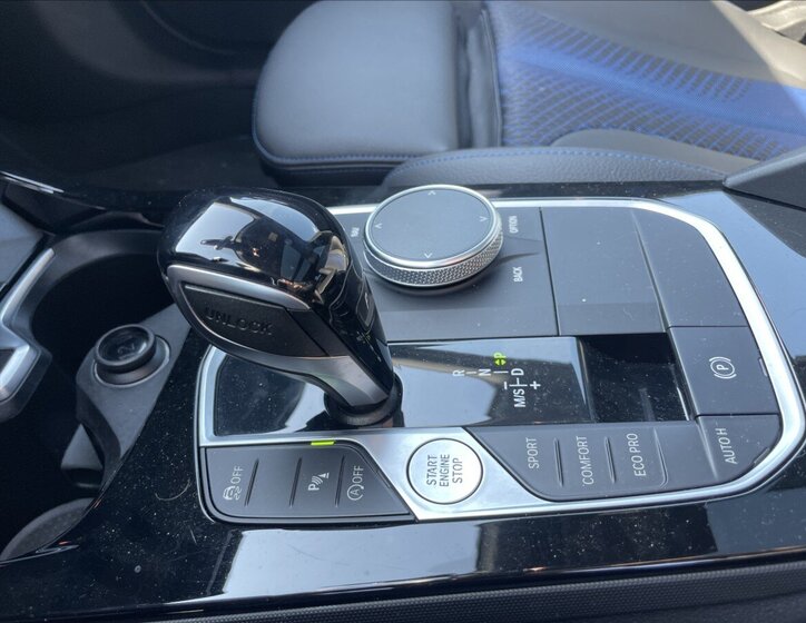 BMW Řada 2 Sedan / Limuzína 2,0 l 140 kw