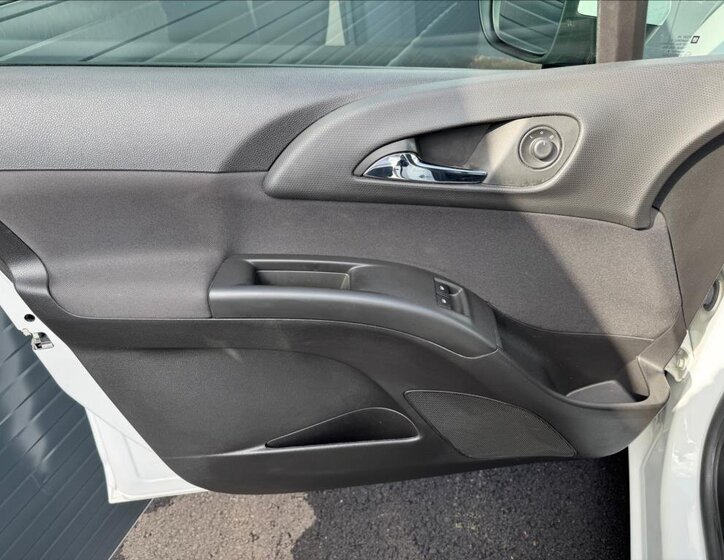 Opel Meriva MPV 1,4 l 74 kw