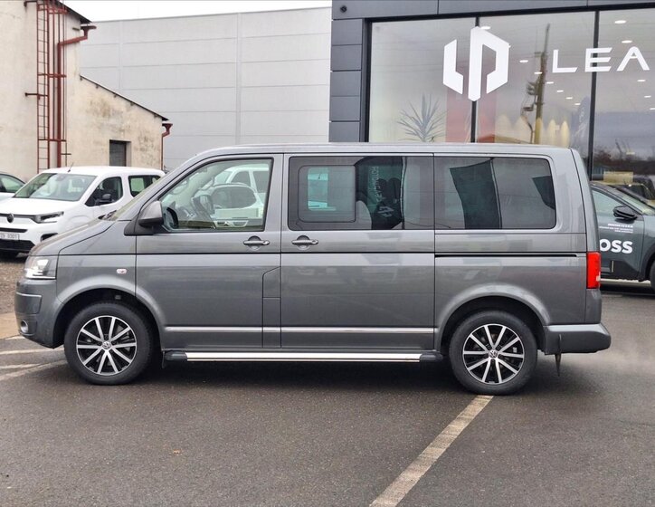 Volkswagen Multivan 2