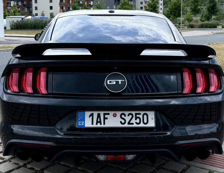 Ford Mustang 5