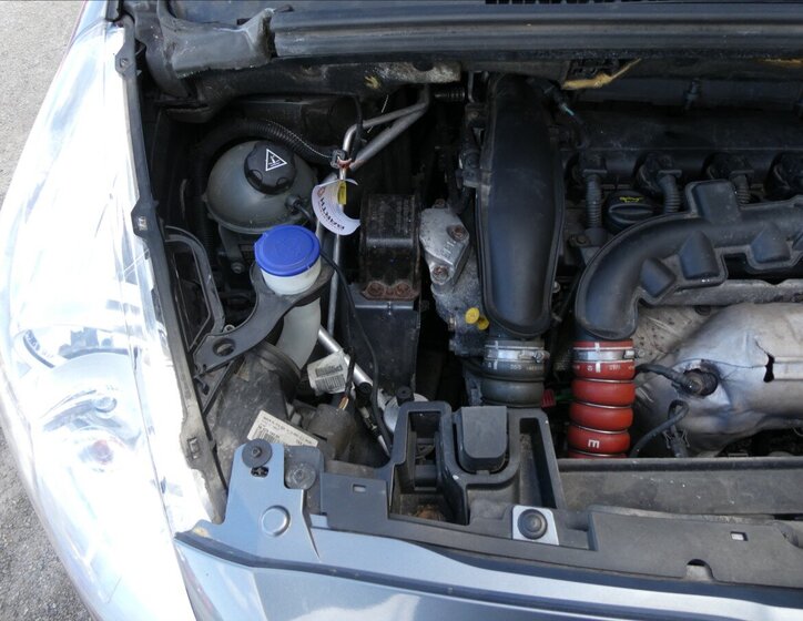 Peugeot 5008 MPV 1,6 l 115 kw