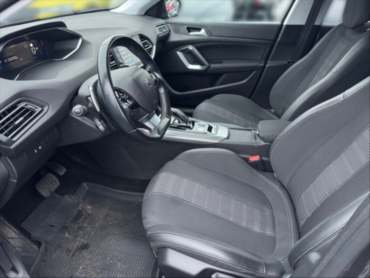 Peugeot 308 Kombi 1,5 l 96 kw