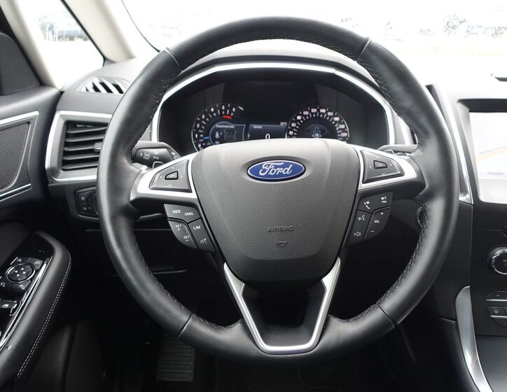 Ford S-MAX 10