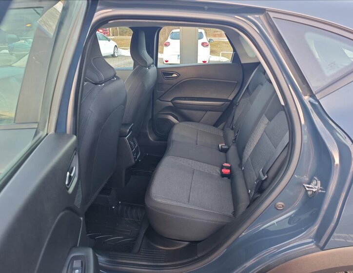 Renault Captur SUV 999,0 67 kw