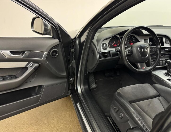 Audi A6 30