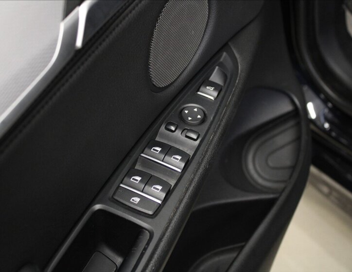 BMW X5 SUV 3,0 l 280 kw