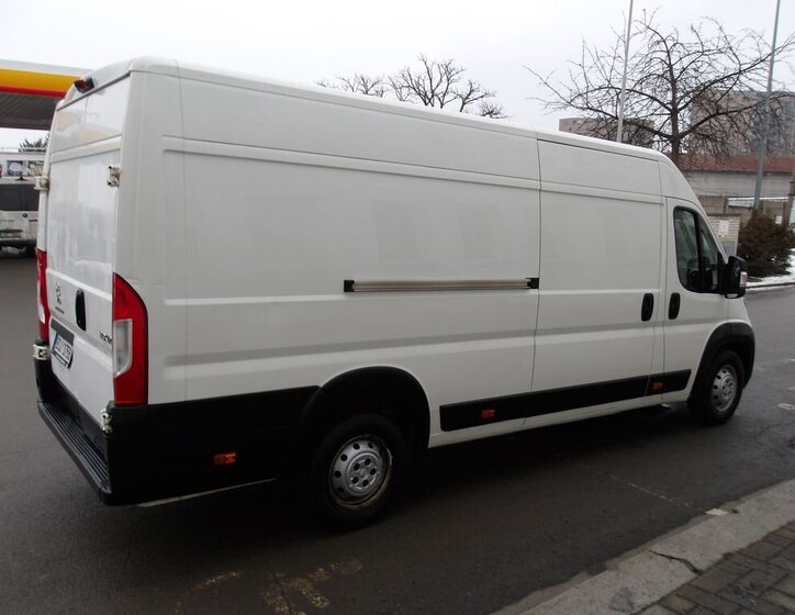 Peugeot Boxer Skříň 2,2 l 121 kw