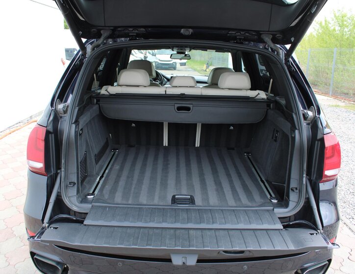BMW X5 SUV / Terénní 3,0 l 225 kw