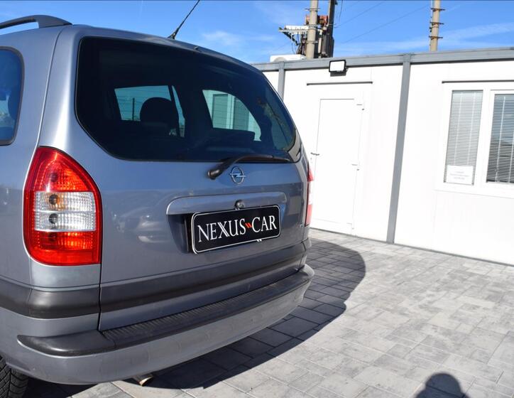 Opel Zafira 12