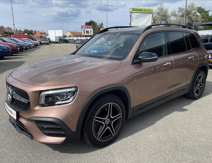 Mercedes-Benz GLB 1