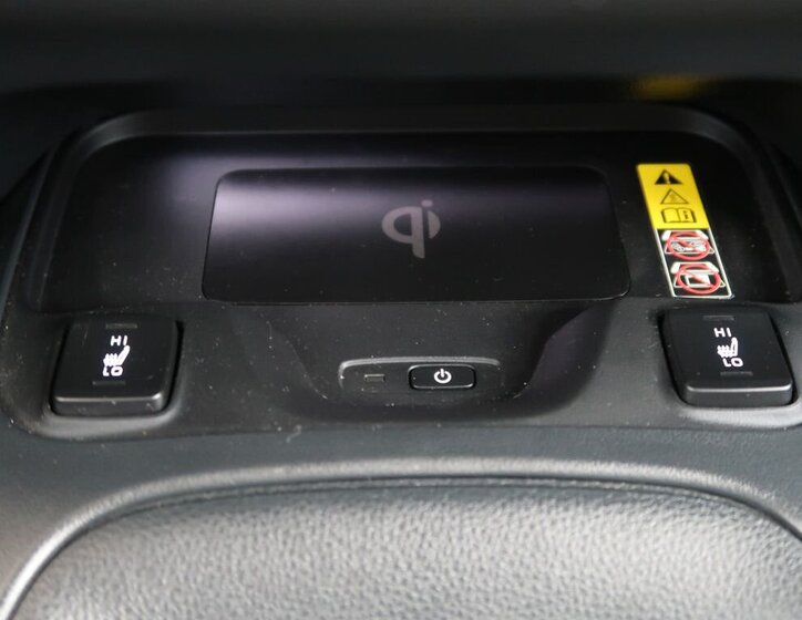 Toyota Corolla Sedan / Limuzína 1,8 l 72 kw