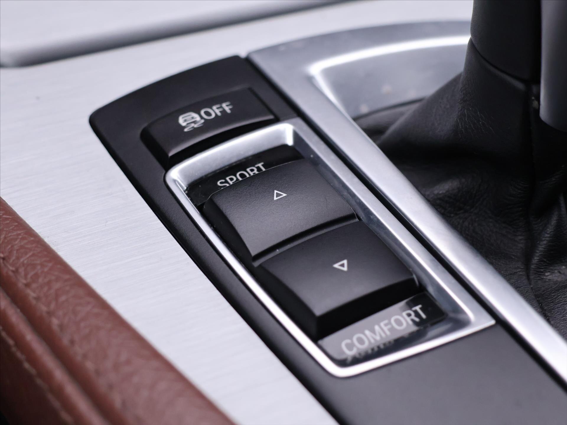 BMW Řada 5 Kombi 3,0 l 190 kw