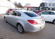 Opel Insignia Hatchback 2,0 l 118 kw