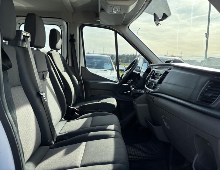 Ford Transit 17